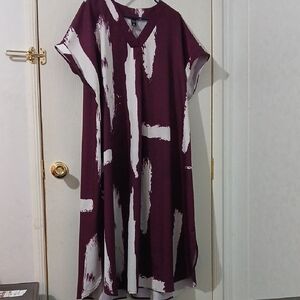 Stylish Burgundy and White Women's Dress